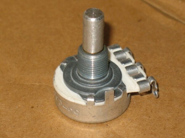 A small metal knob on top of a 5014-12925.